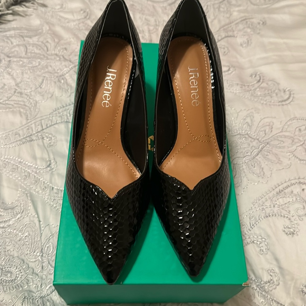 Women's J. Renee pump